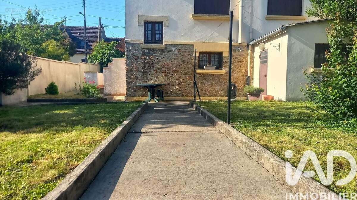 Maison 98 m² à Gagny  - photo 5