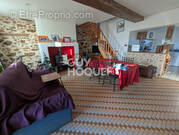 Maison à SAINT-QUENTIN-LES-ANGES