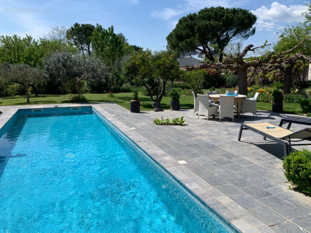 Maison à UZES
