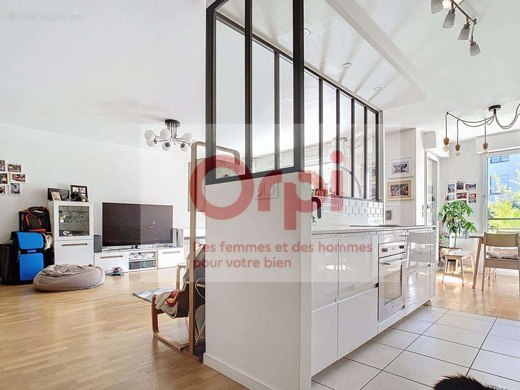 Appartement à ISSY-LES-MOULINEAUX
