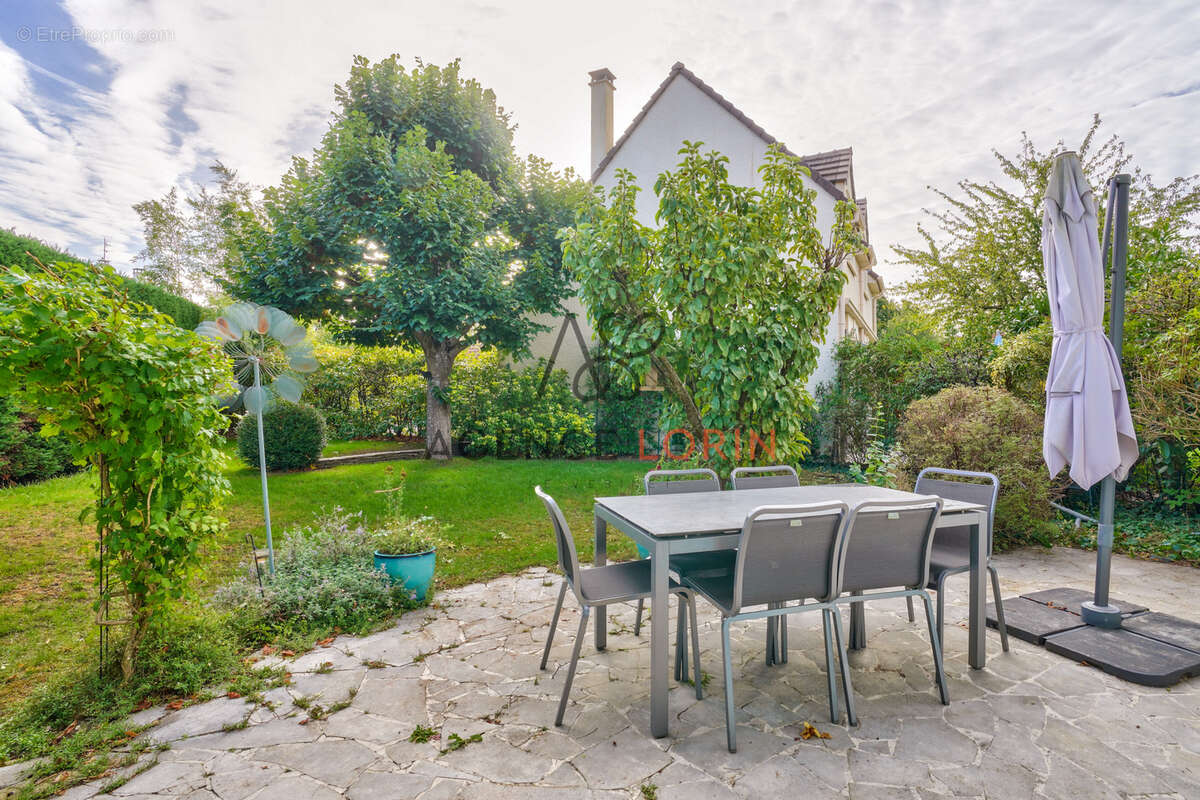 Maison à CROISSY-SUR-SEINE