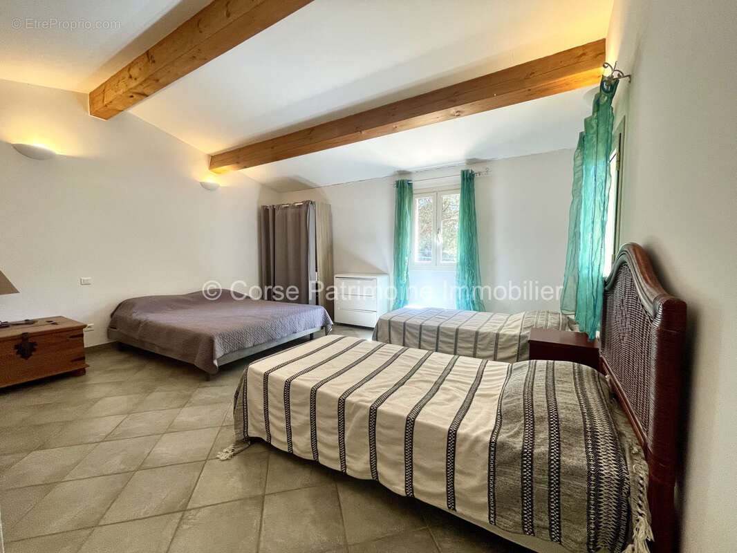 Mini villa en duplex dans une résidence sécurisée route de Palombaggia - photo 12
