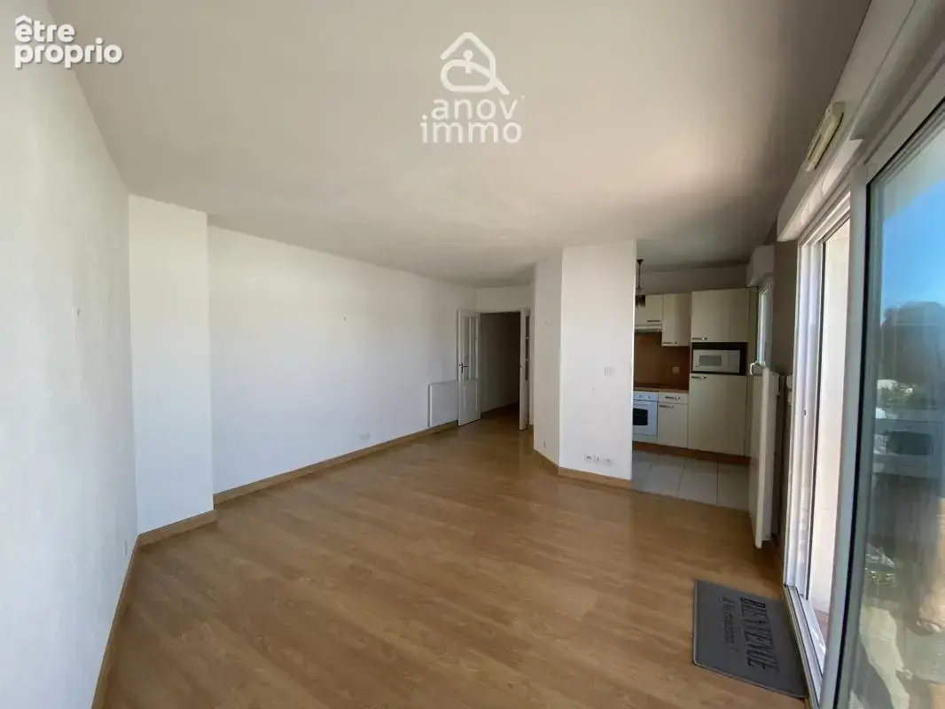 Appartement T3 avec terrasse, cave et parking proche plage e - photo 16