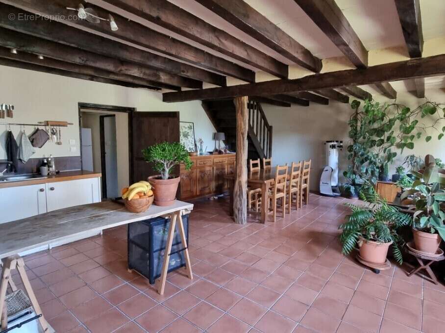 Maison à POULIGNY-NOTRE-DAME