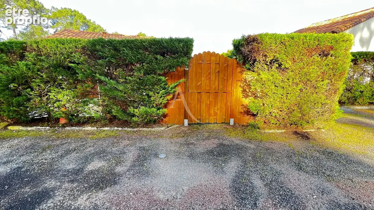 Maison en résidecne sécurisée, rénovée, avec jardin, 2 places de parking - photo 15