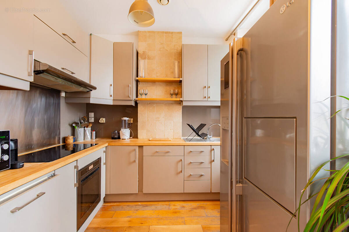 Appartement à MARSEILLE-6E