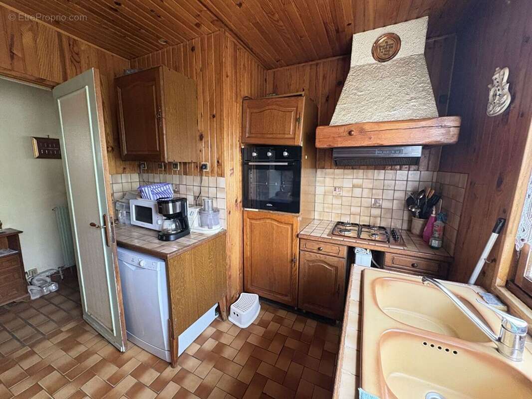 59439700f.jpg - Maison à MORTEFONTAINE-EN-THELLE
