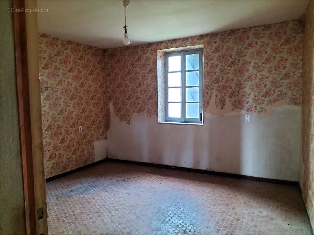 Maison à SAUVETERRE