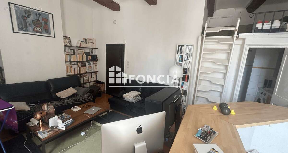 Appartement à MARSEILLE-1E