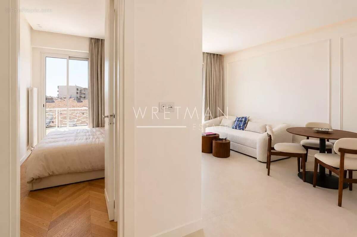 Élégant appartement au dernier étage avec terrasse – Nice Carré d’Or - photo 3