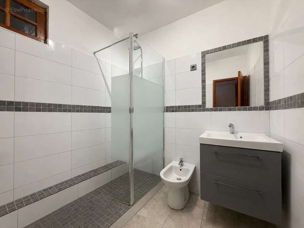 Appartement 61 m² à La Ciotat  - photo 8