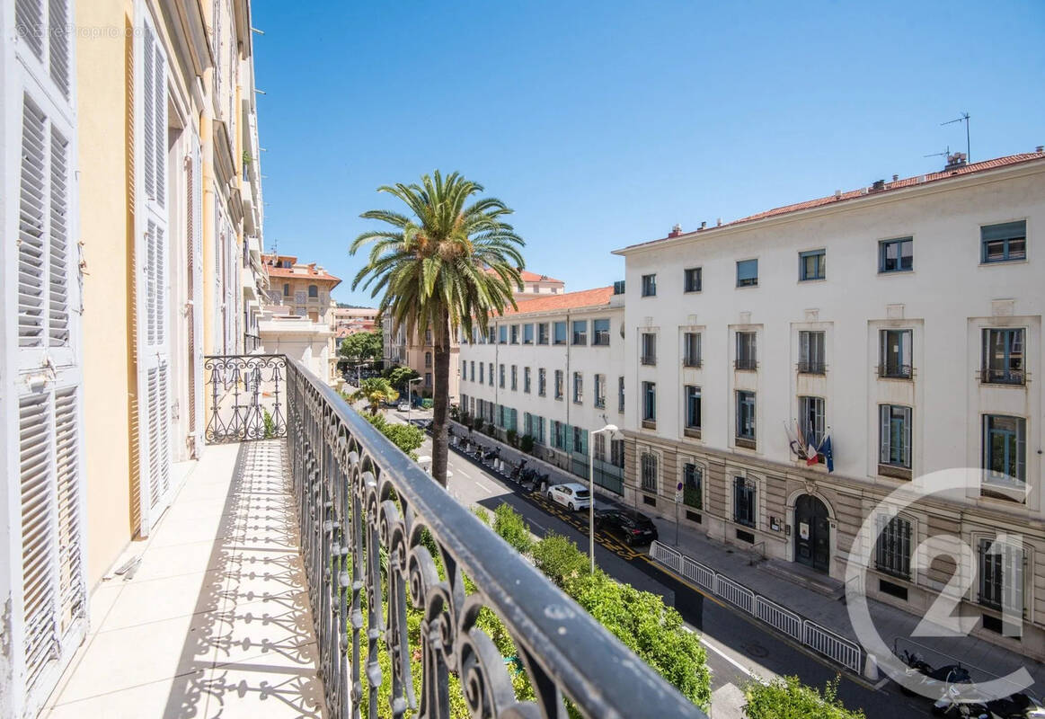 Appartement à NICE