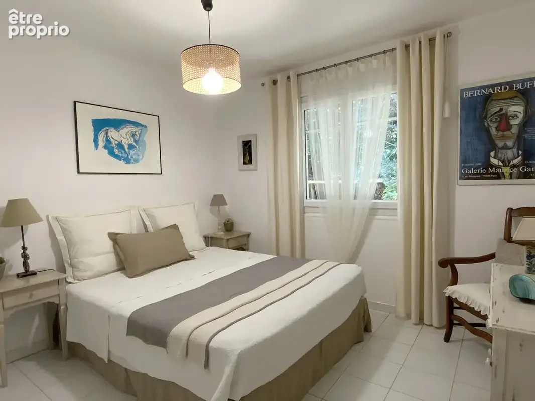Villa de plain pied dans un quartier résidentiel d'Uzès sur un terrain de 1500 m2 avec piscine. - photo 14