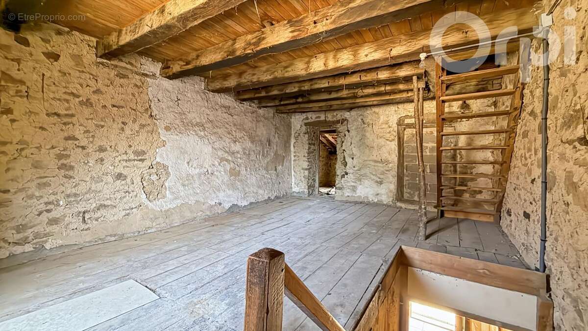 Maison à rénover avec ses 3 granges - photo 16