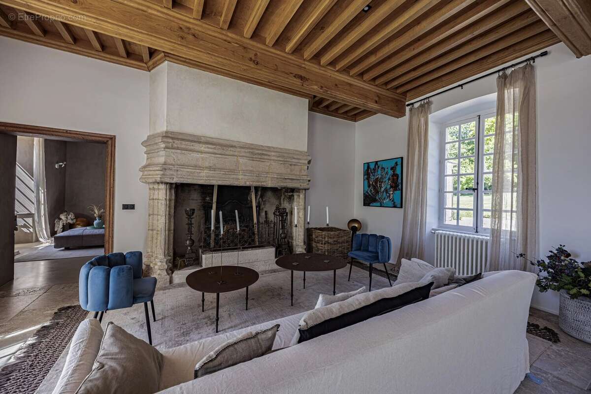 Maison à MONTCUQ