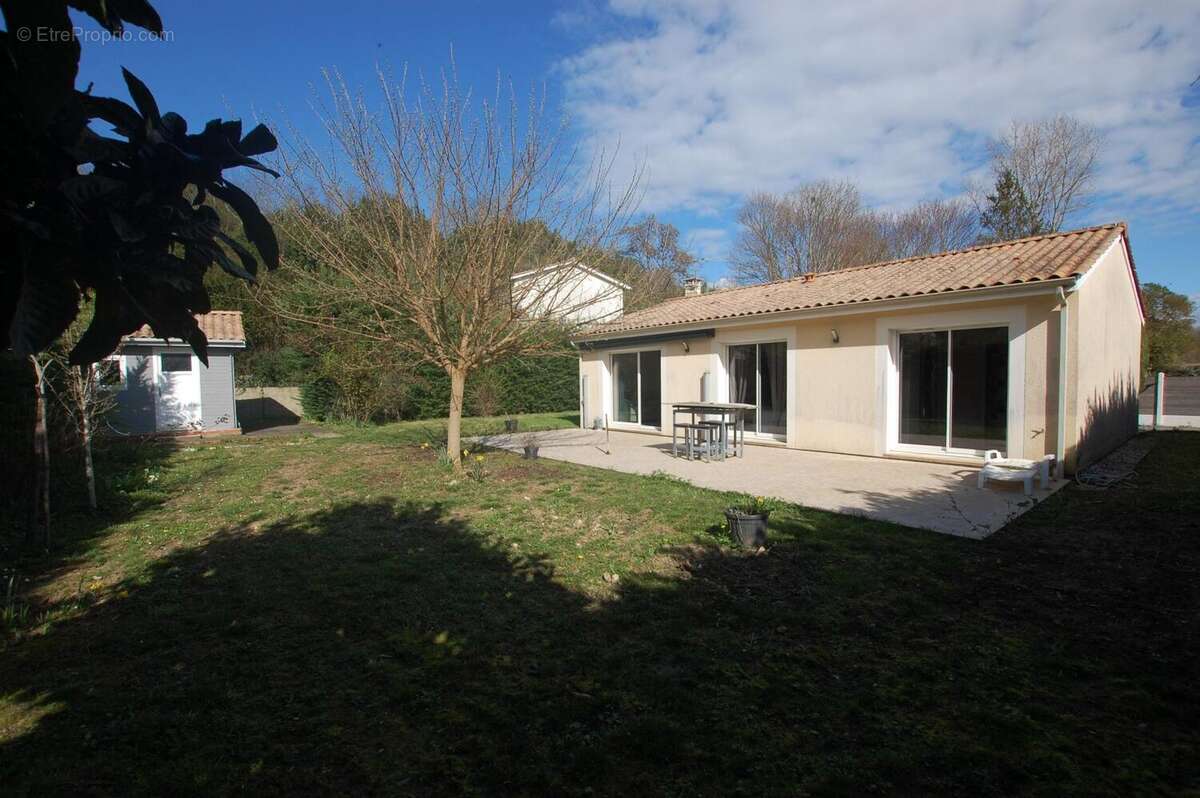 Photo 3 - Maison à BOURG