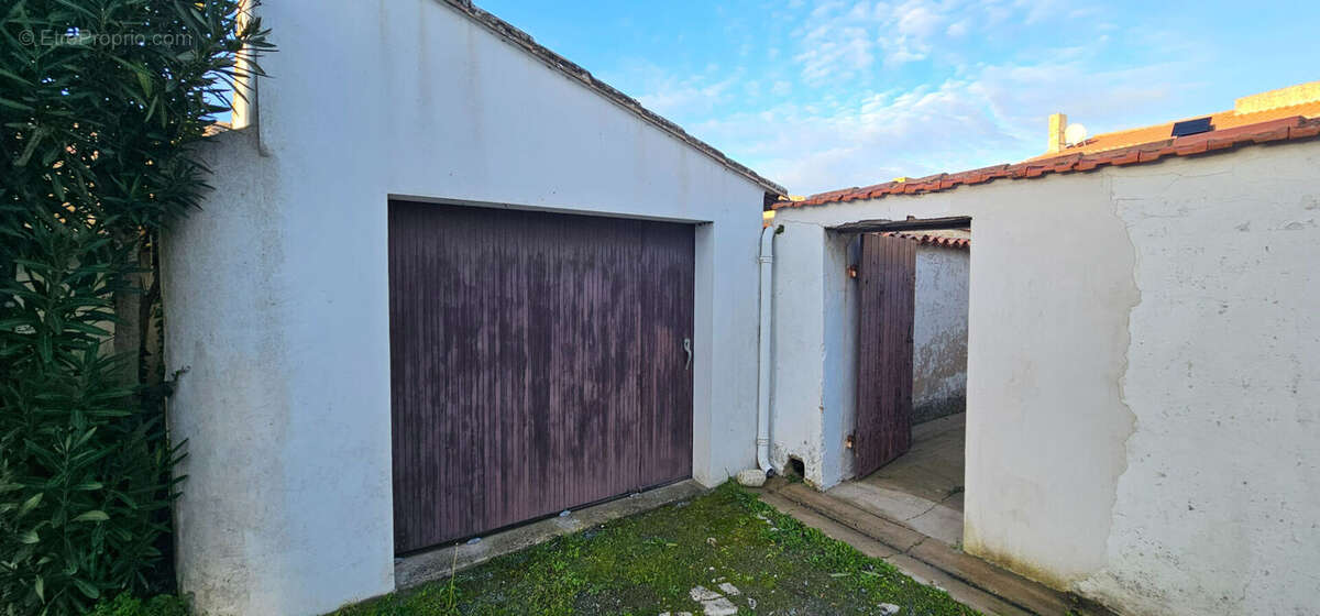 Maison à SAINT-CLEMENT-DES-BALEINES