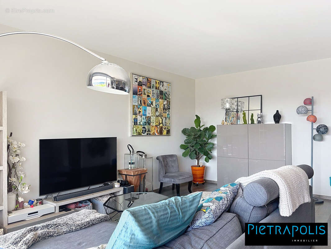 Appartement à LYON-9E