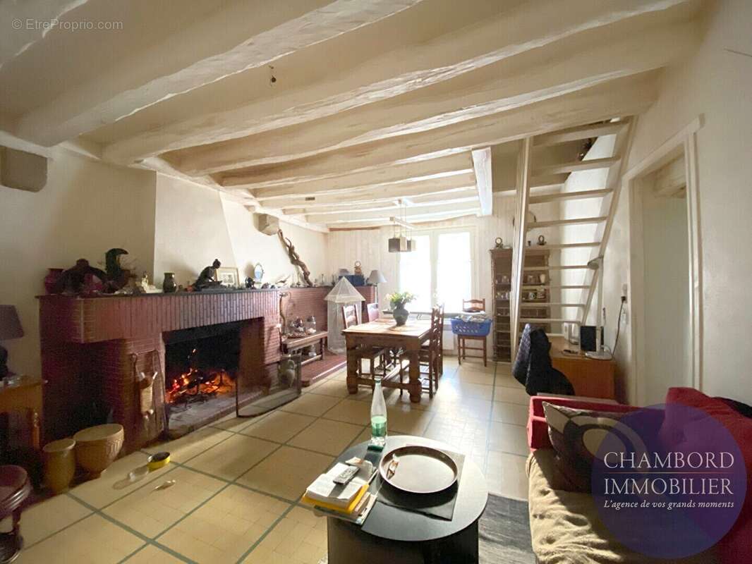 Maison à SAINT-DYE-SUR-LOIRE