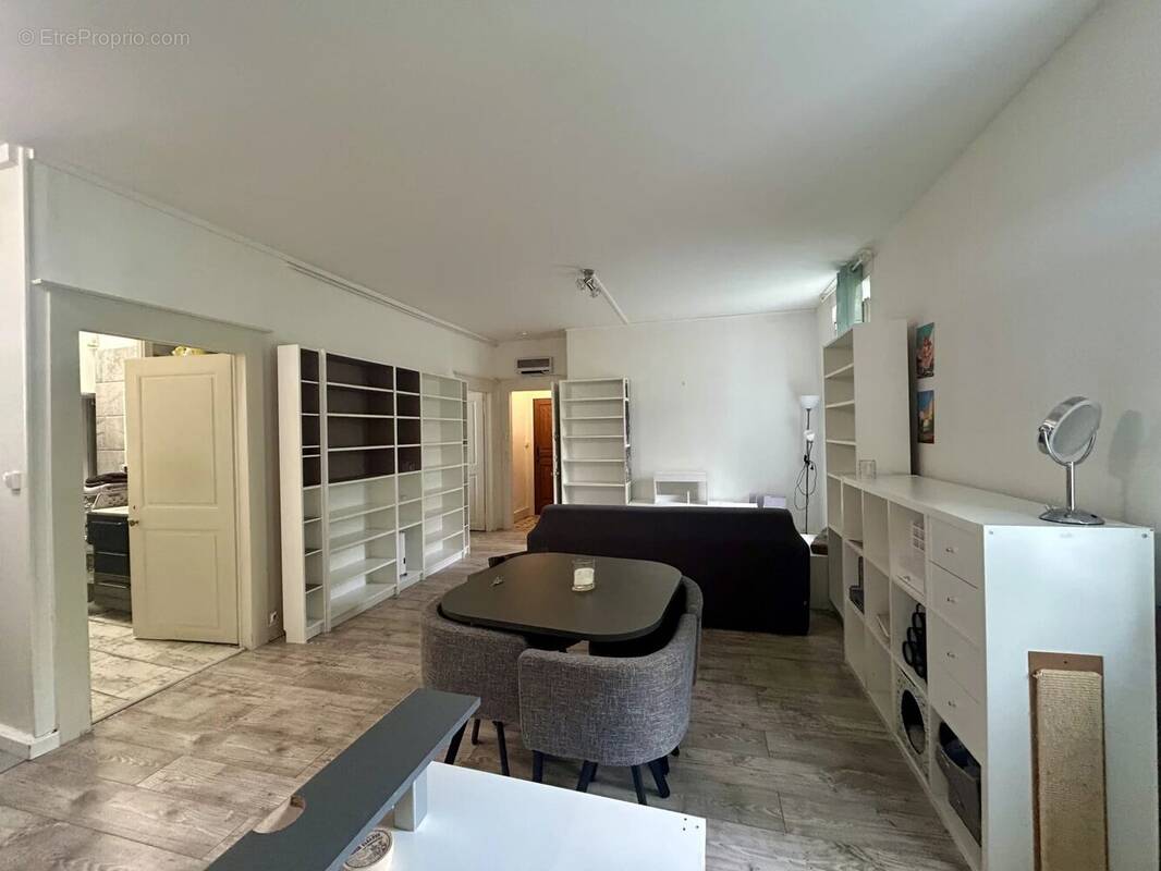 Appartement à EVIAN-LES-BAINS