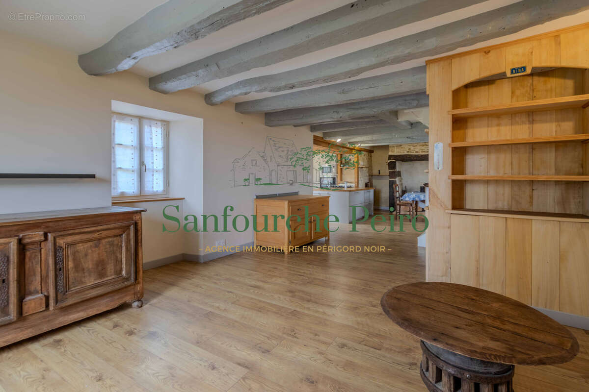 Maison à SAINT-CIRQ-MADELON