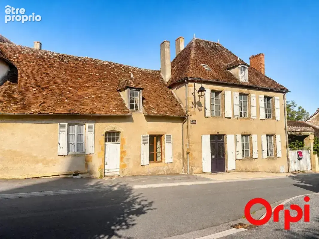 Maison à CERILLY