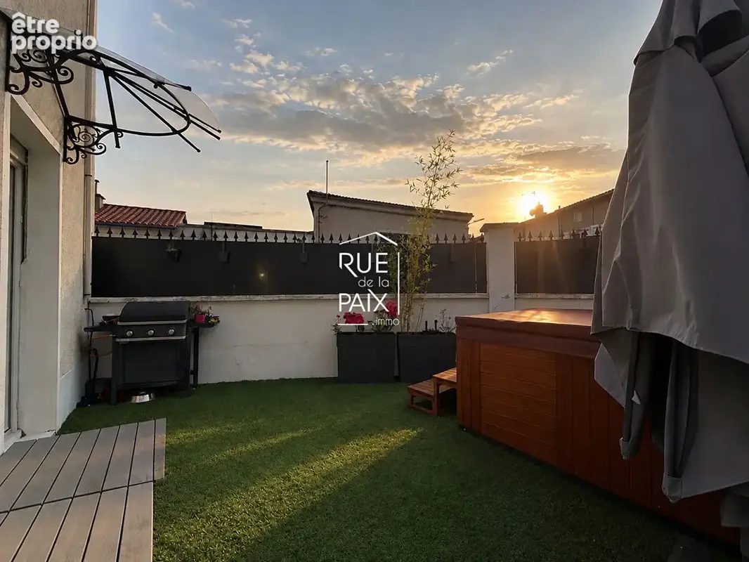 Maison de ville rénovée avec soin et prête à vous accueillir ! - photo 13