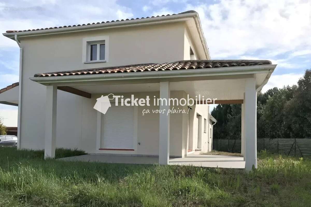 Maison à MONTBARTIER