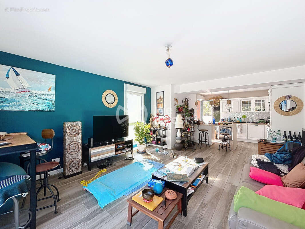 Appartement à LE CRES