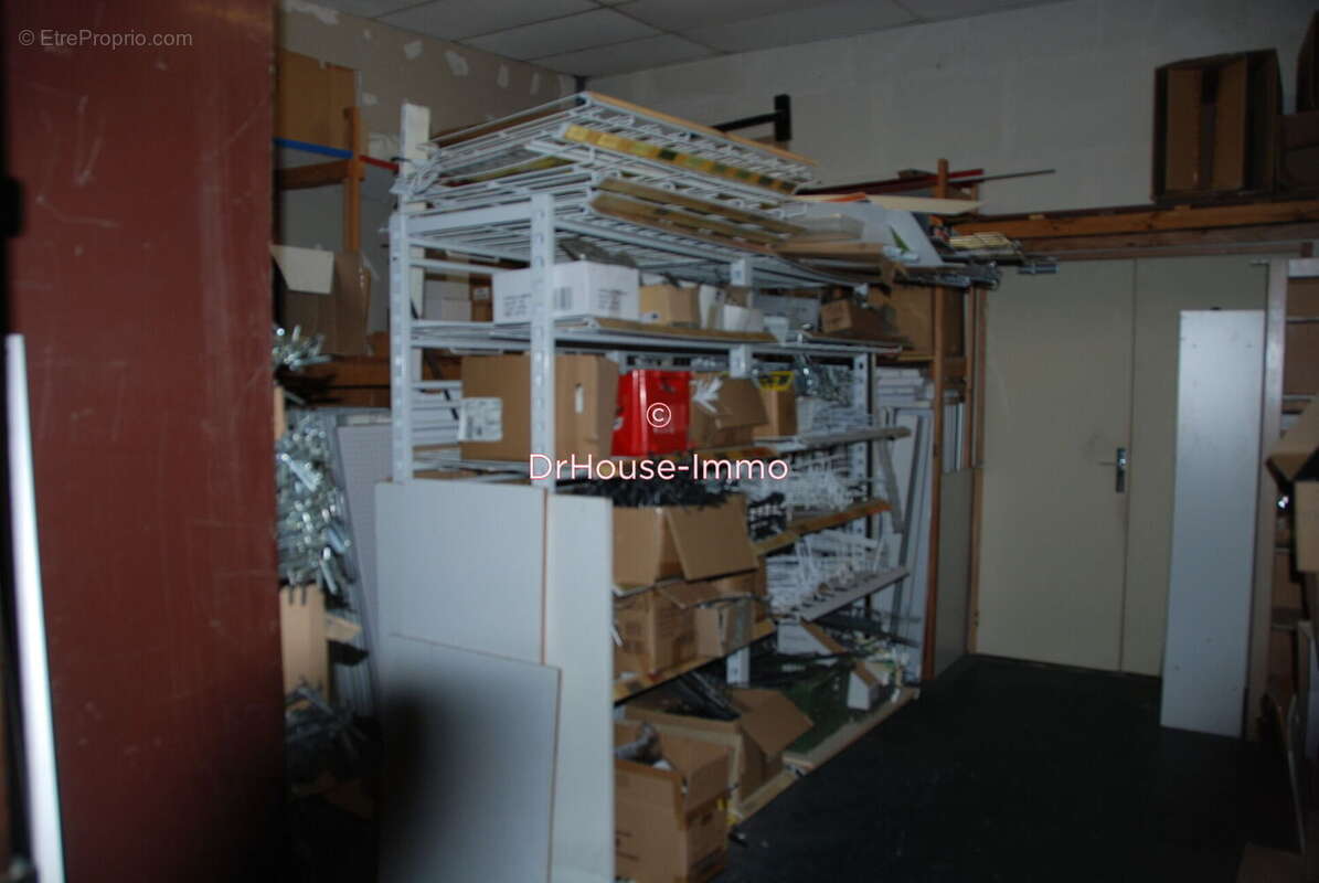 Commerce à LACAPELLE-MARIVAL