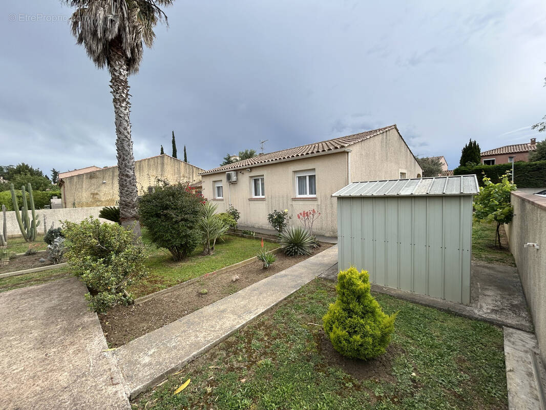Maison à POUSSAN