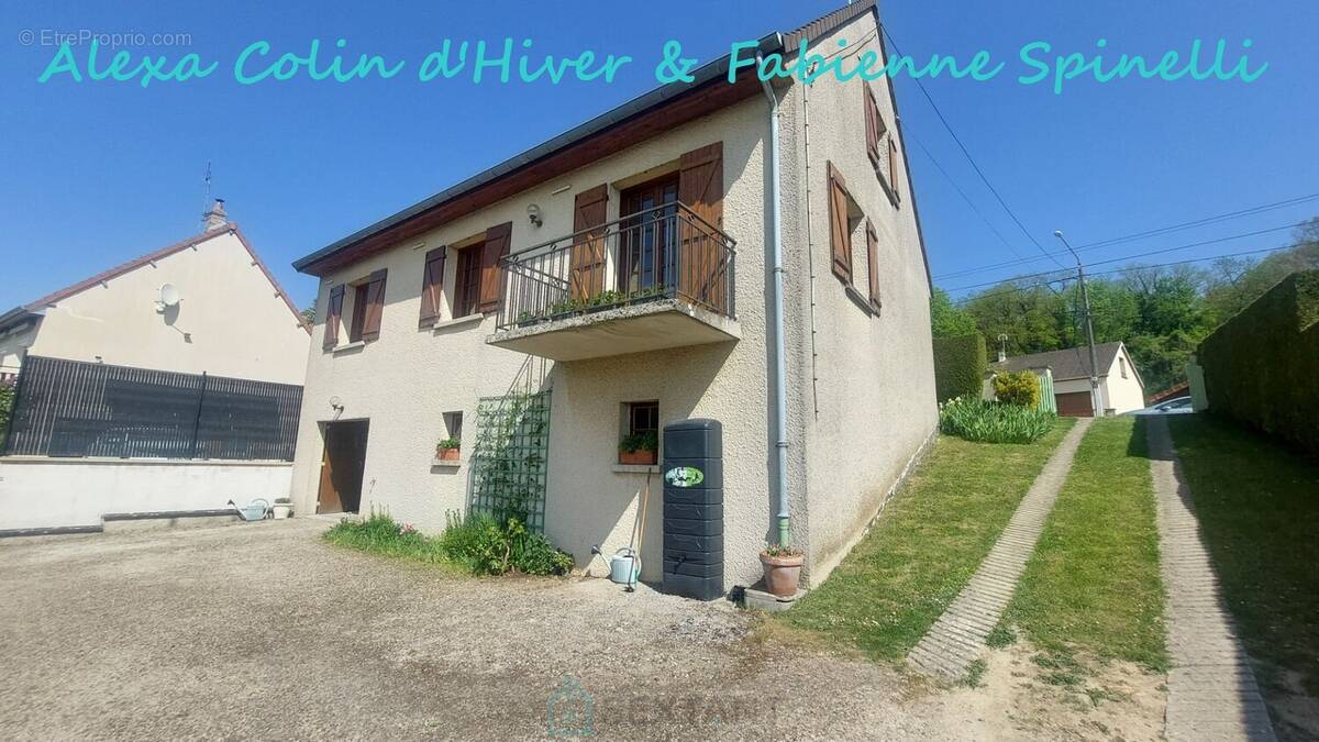 Maison à CROUY