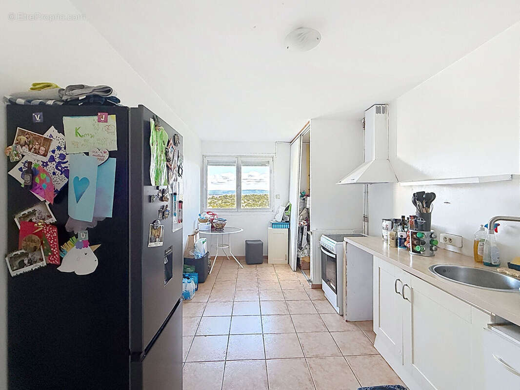 Appartement à VILLENEUVE-LES-AVIGNON