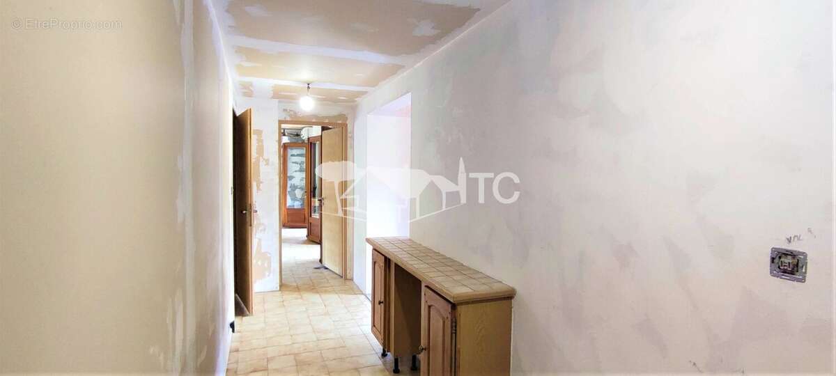 Maison à SAINT-PAUL-LE-JEUNE