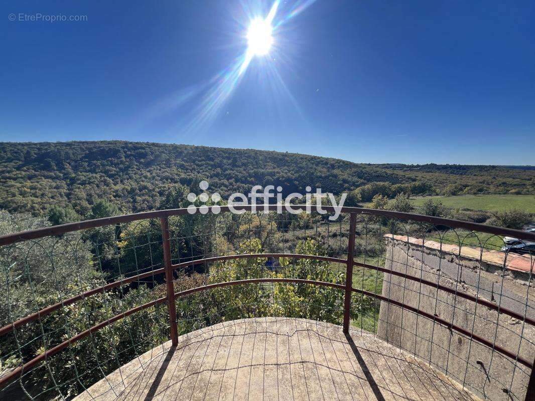 Maison à ARTIGNOSC-SUR-VERDON