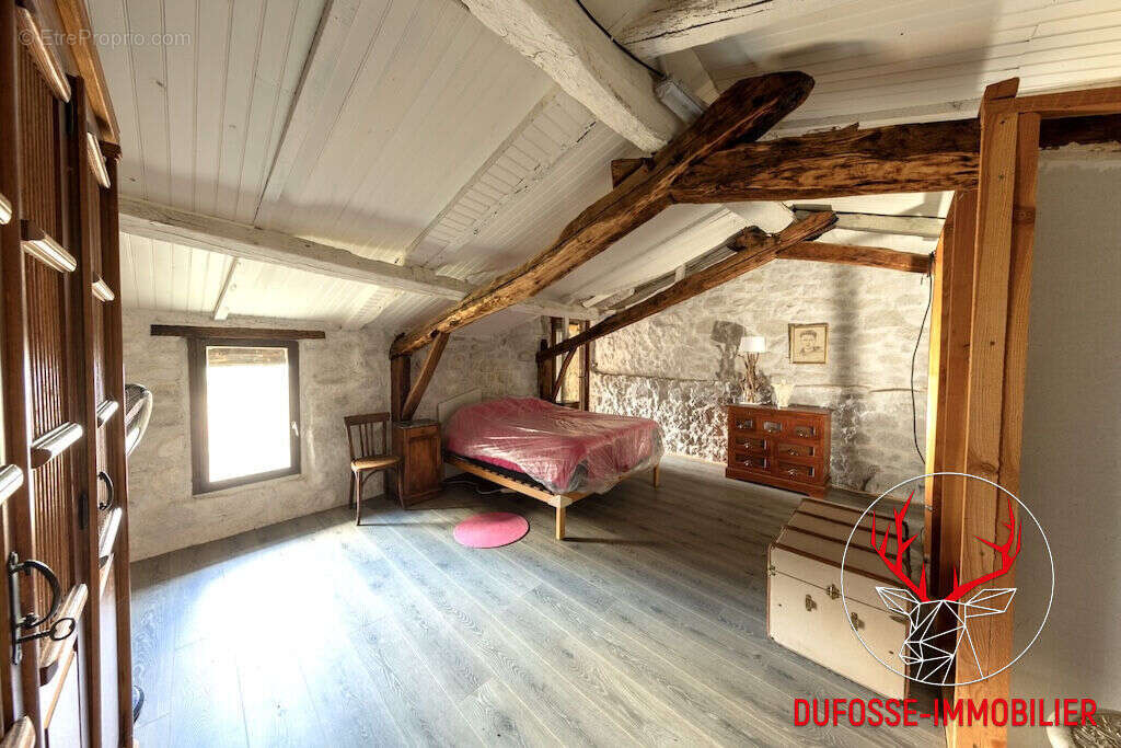 Ardèche - Vente à terme LIBRE - Maison ancienne à rénover 140 m² - photo 9