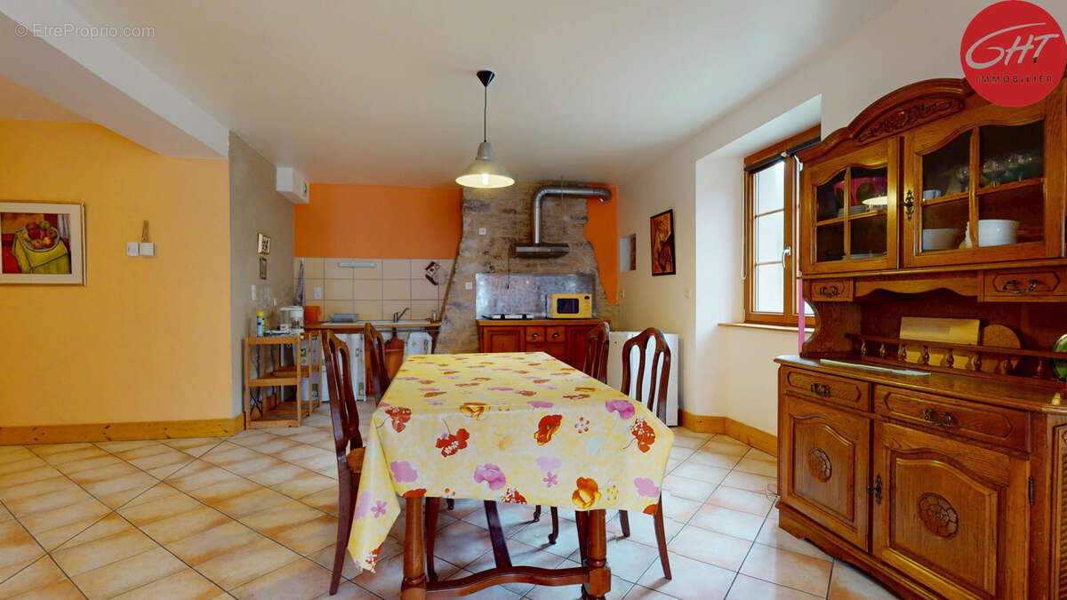 Maison à SOULCE-CERNAY
