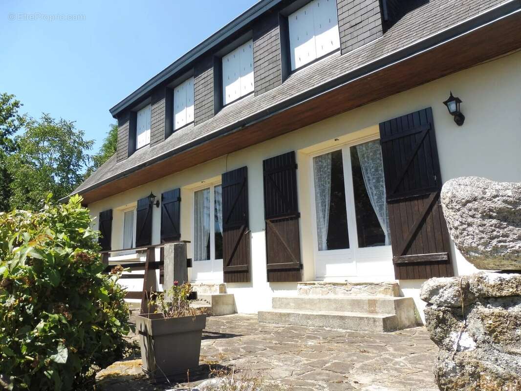 Maison 138 m² à Landrevarzec  - photo 2