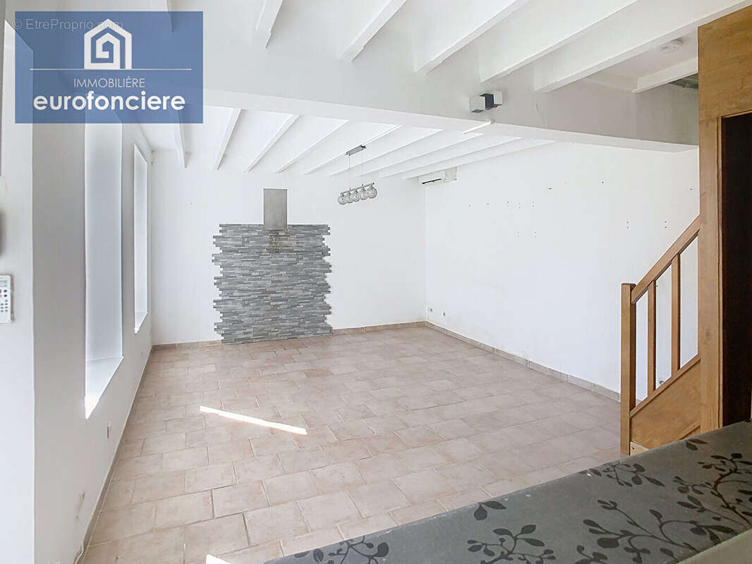 Maison à AIX-EN-OTHE