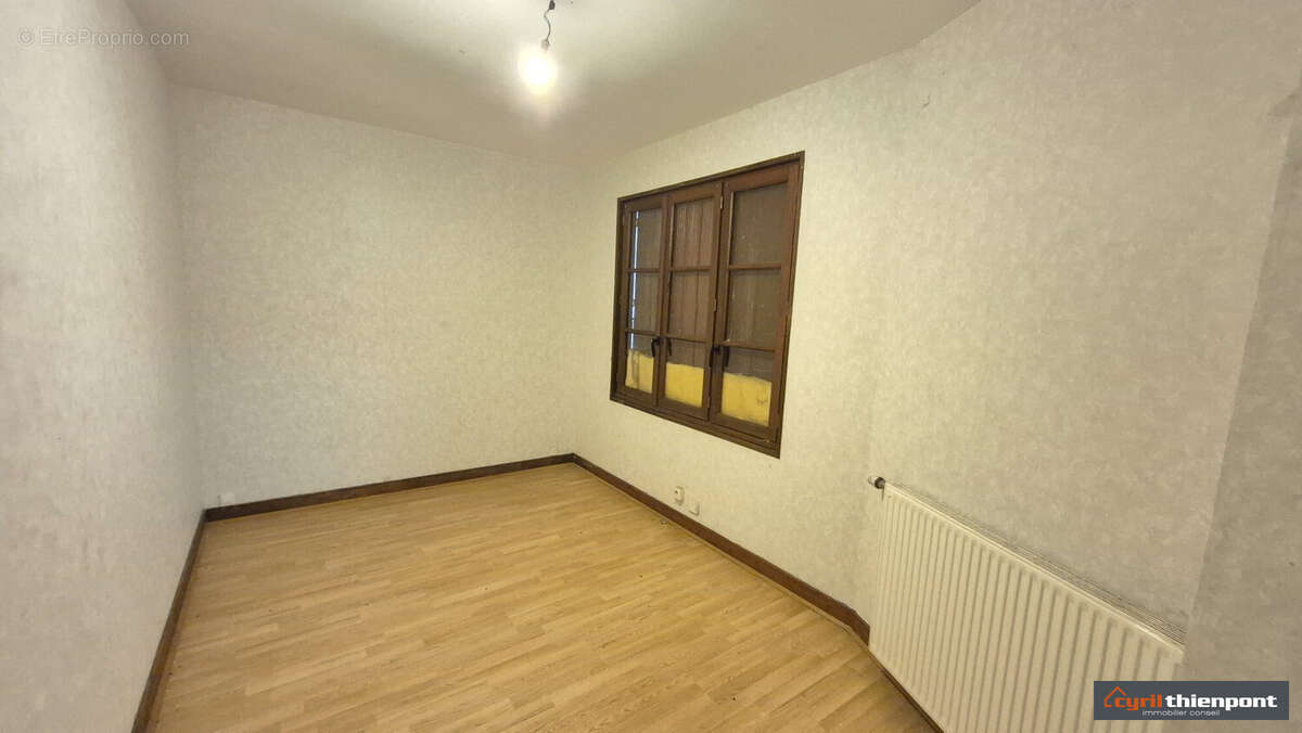 Maison à ALLERY