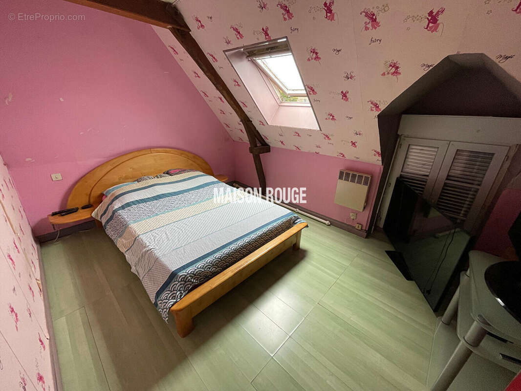 Maison à BAZOUGES-LA-PEROUSE