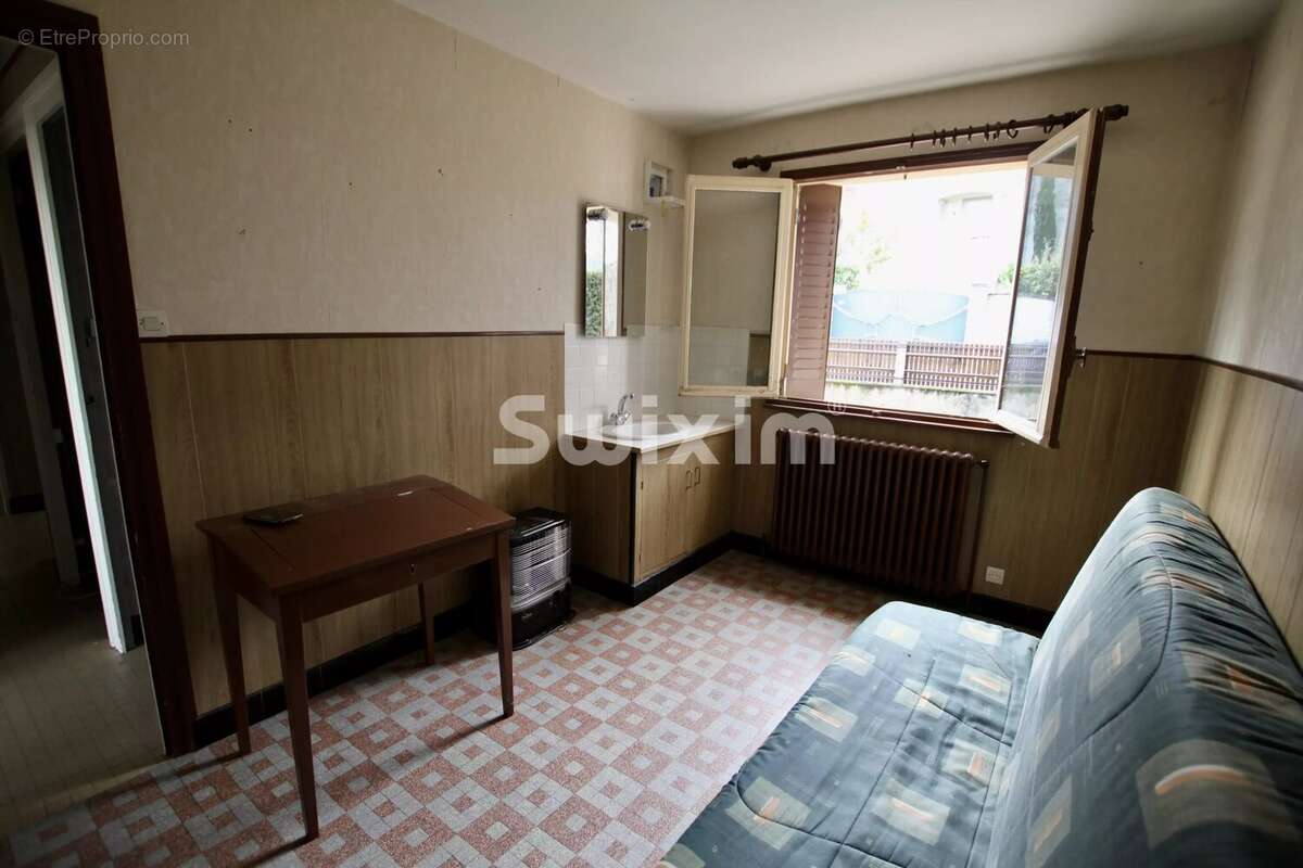Maison à CHARLY