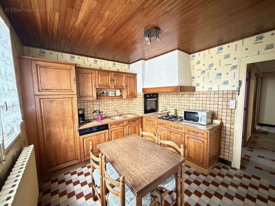 Maison à LES ABRETS