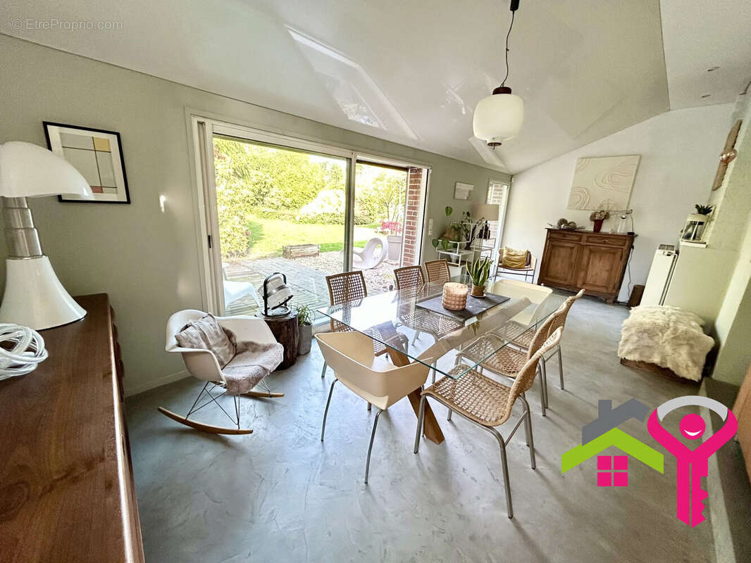 Maison à DOUCHY-LES-MINES