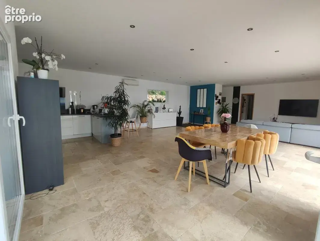 Draguignan,  villa récente RT12  avec un  bel appartement  type 3 +studio - photo 7