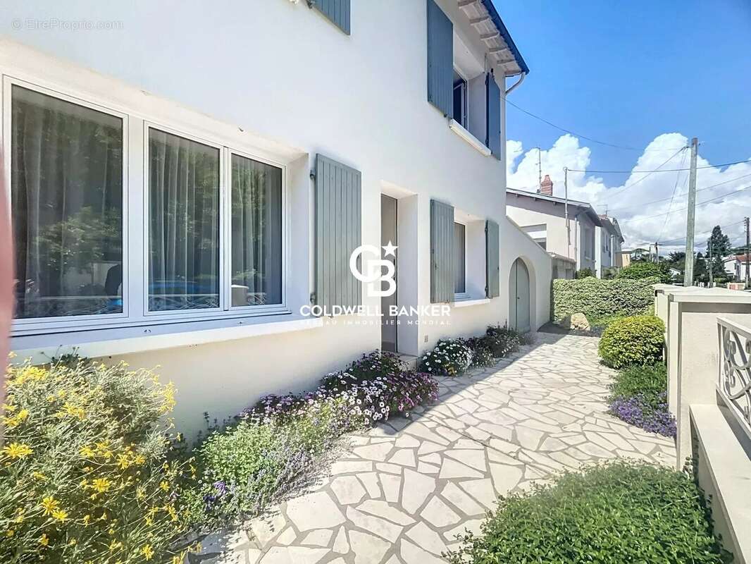 Maison à LA ROCHELLE