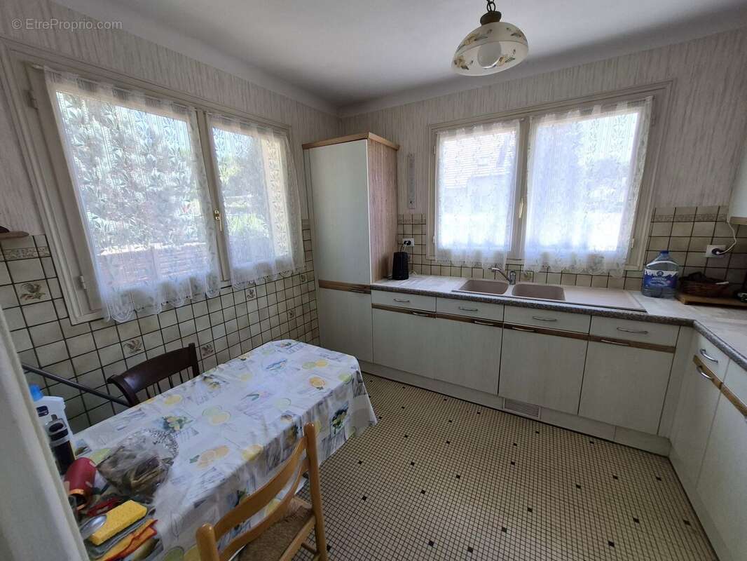 Maison 160 m² à Briis-Sous-Forges  - photo 6