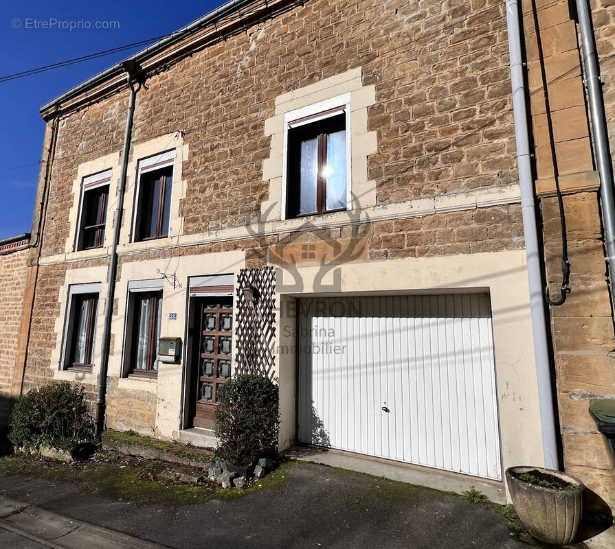 Maison à SURY