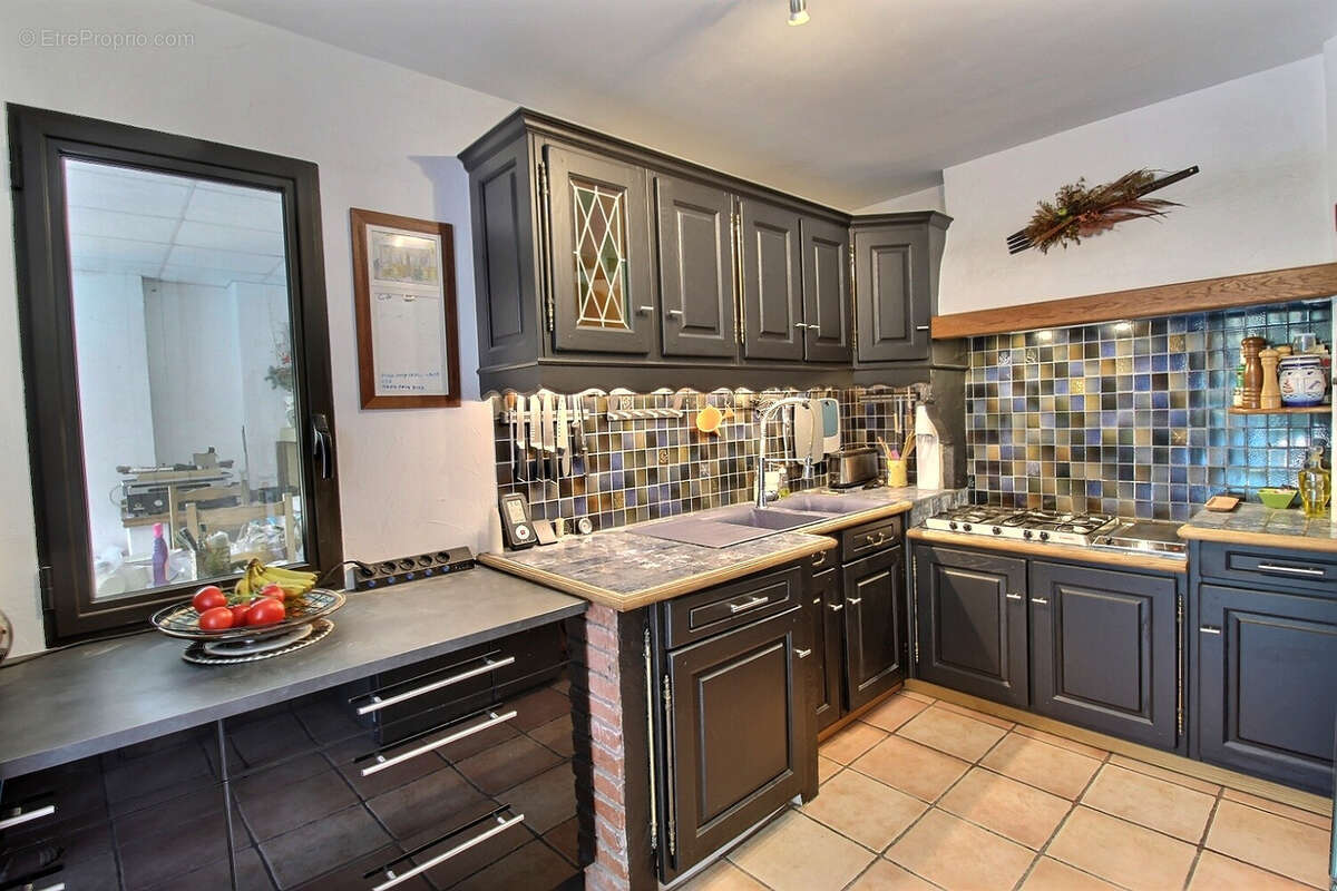 Maison à UCHAUX