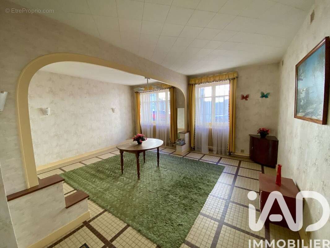 Photo 3 - Maison à CHATEAU-RENAULT